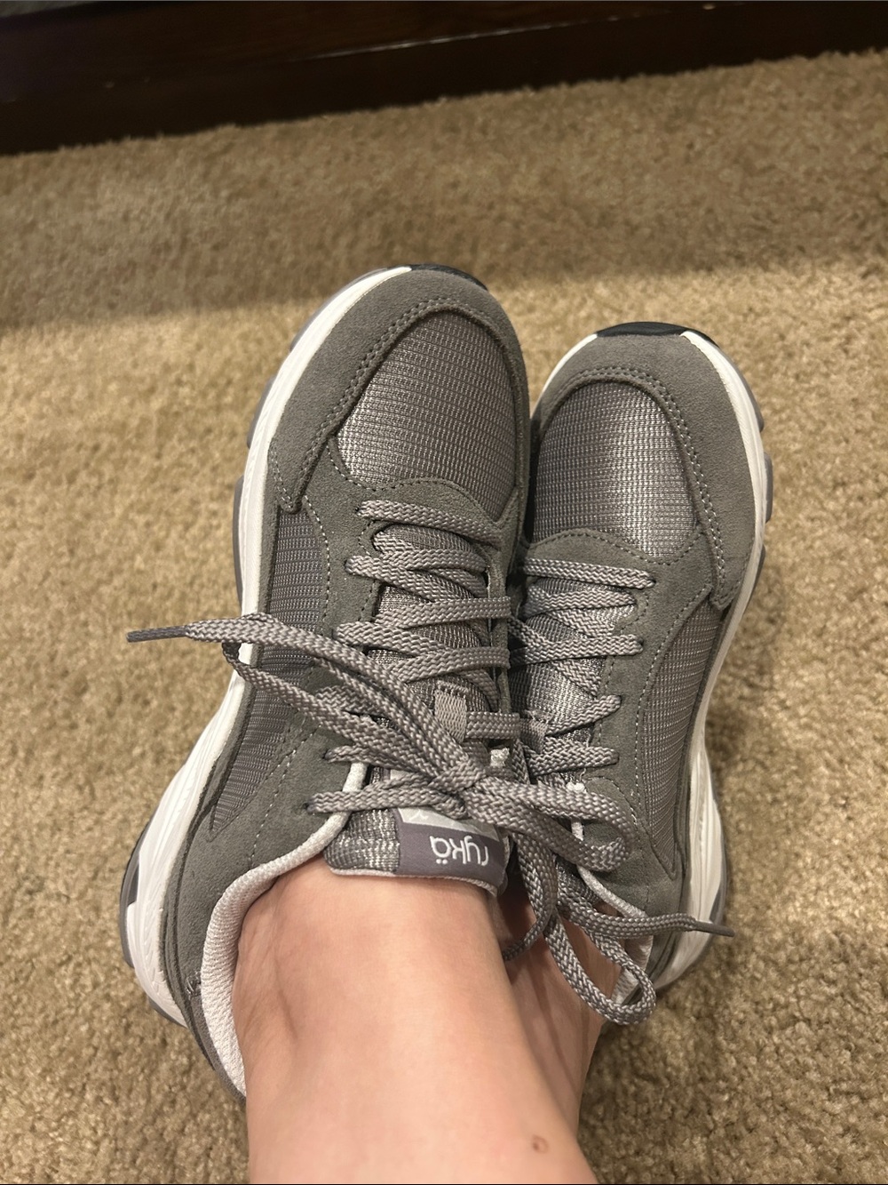 Women’s Grey Casual Lace-Up Sneakers